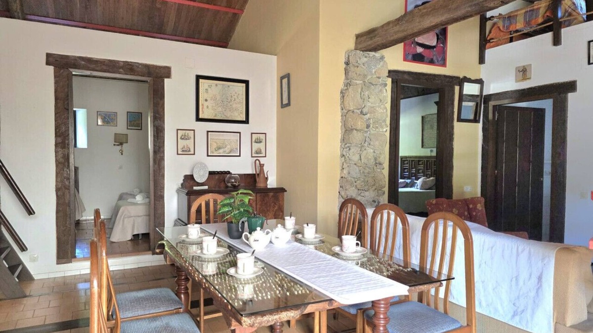 Isla House | Casa de campo con jardín - La Casa Gótica 5815