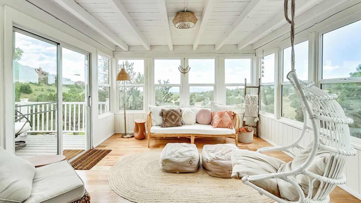 Seton Village House | CASA DE ICE : Stunning 5 Bedroom, 6 Acre Retreat!