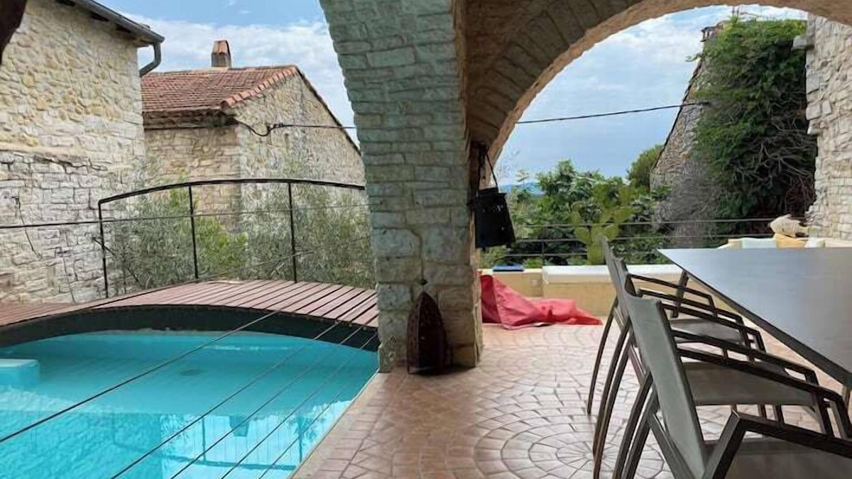 Vezenobres House | Casa de la felicida in the heart of the village