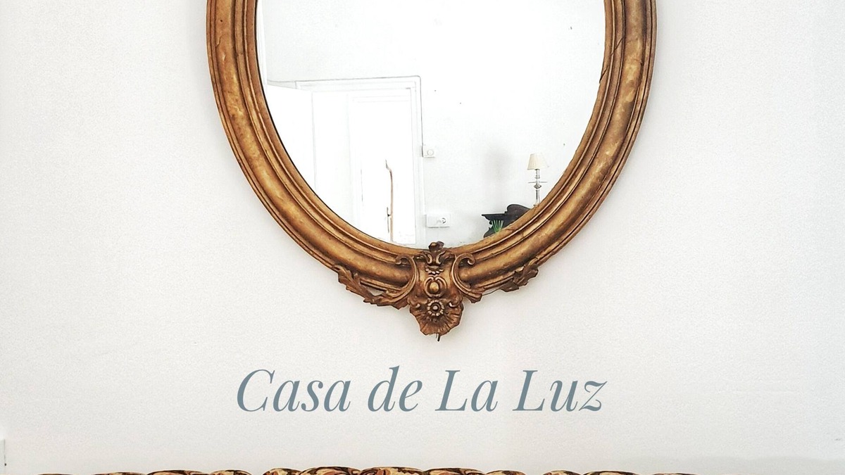 Navas de Oro Cottage | Casa de la Luz - Beautiful house with patio in Navas de Oro