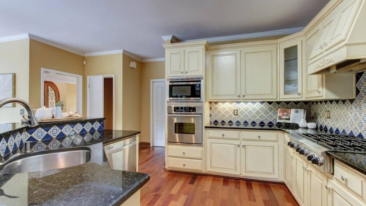 Sharpsburg House | Casa De Lago - Spanish inspired lakeside retreat w/private pool - 5bd/3.5