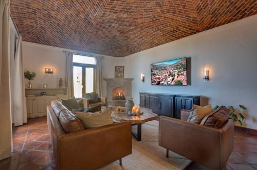 Balcones Villa | Casa De Los Sueños - Beautiful, Spacious & Comfortable