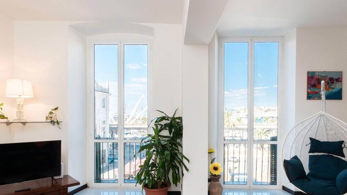 Genoa Historical Centre Apartment | Casa Dè Mà, Large Luxury House with View of the Old Port and Aquarium of Genoa