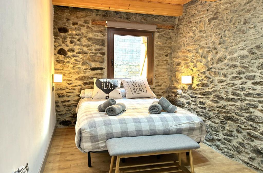 Escalo House | Casa de muntanya i familiar amb llar de foc by RURAL D'ÀNEU