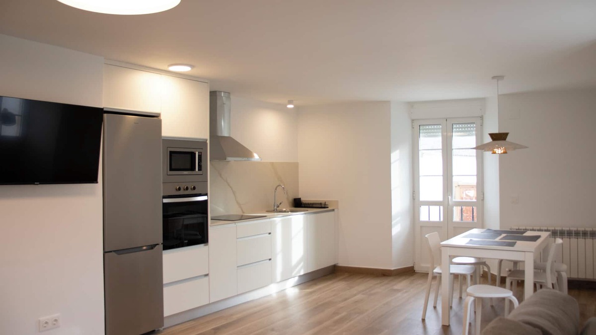 Bolano Apartment | Casa de piedra en la montaña, restaurada como apartamentos turísticos