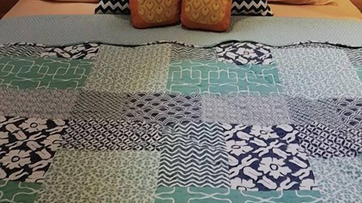 Dauh Peken House | Casa de pinã, a beach house theme house