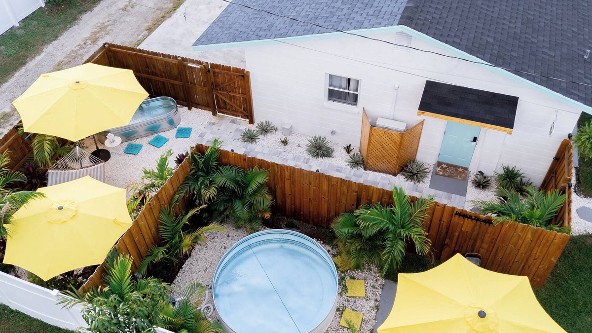 St. Petersburg - Clearwater Apartment | Casa De Sueños- Tranquil Oasis + Plunge Pool