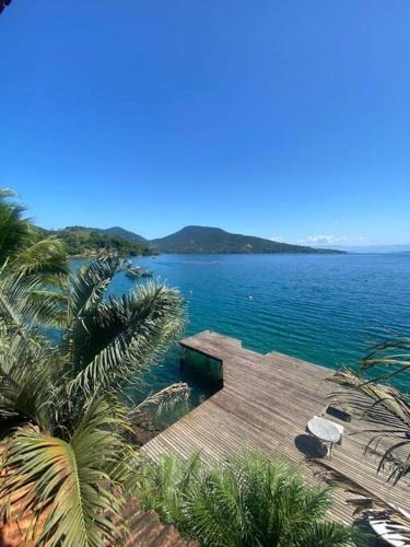 Ilha Grande House | Casa de veraneio com deck em Passa Terra, Ilha Grande
