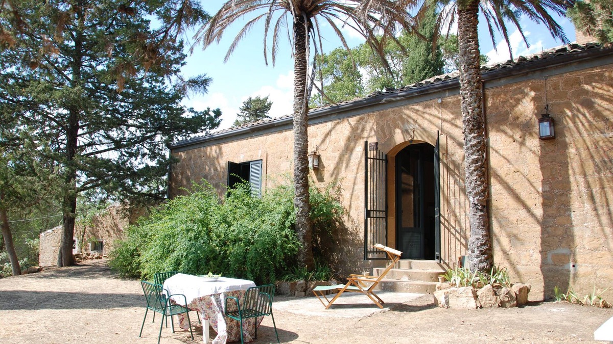 Piazza Armerina House | Casa del Luppolo, in the Sicilian countryside, close to the most interesting