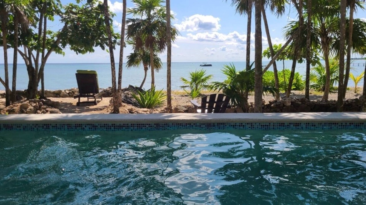 Tulsayab House | Casa del Perro Feliz, Tankah/Tulsayab Beach Villa Minutes to Tulum, Great Value!