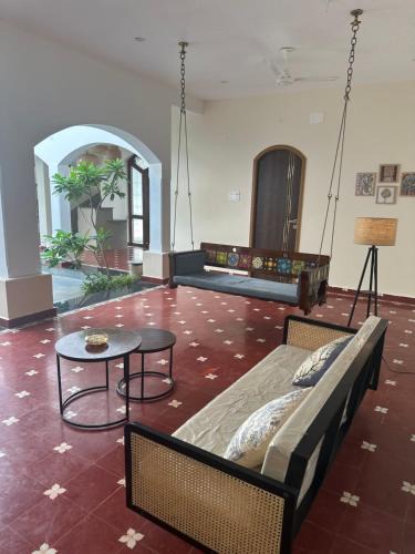 Kalapet House | Casa Del Sol