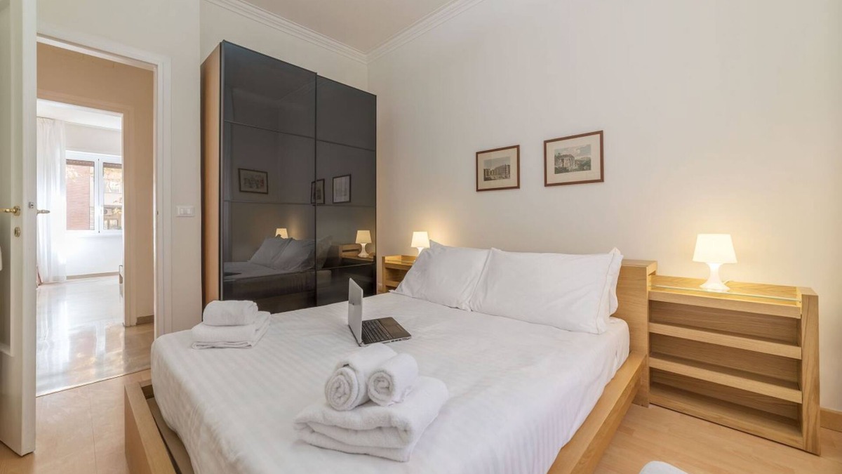 Flaminio Apartment | Casa della Musica, Bright Apartment