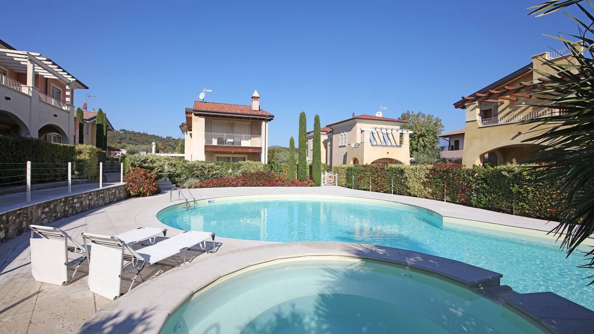 Pieve Vecchia Apartment | Casa della Romantica near to the beach