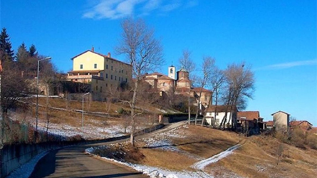 Belvedere Langhe House | Casa Di Collina Nelle Langhe Typical country house