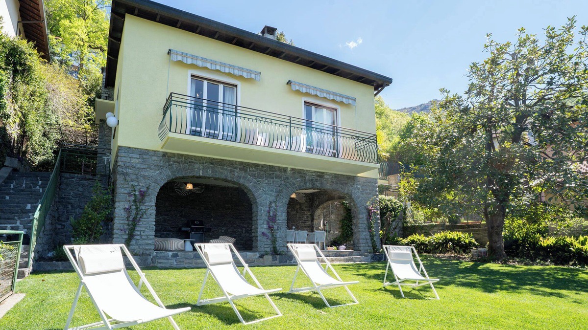 Perledo Villa | Casa di Lou - Panoramic villa in Perledo