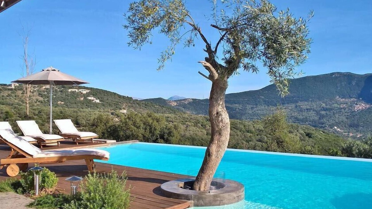 Fternon Villa | Casa Di Vino Luxury & spacious villa with private pool and jacuzzi
