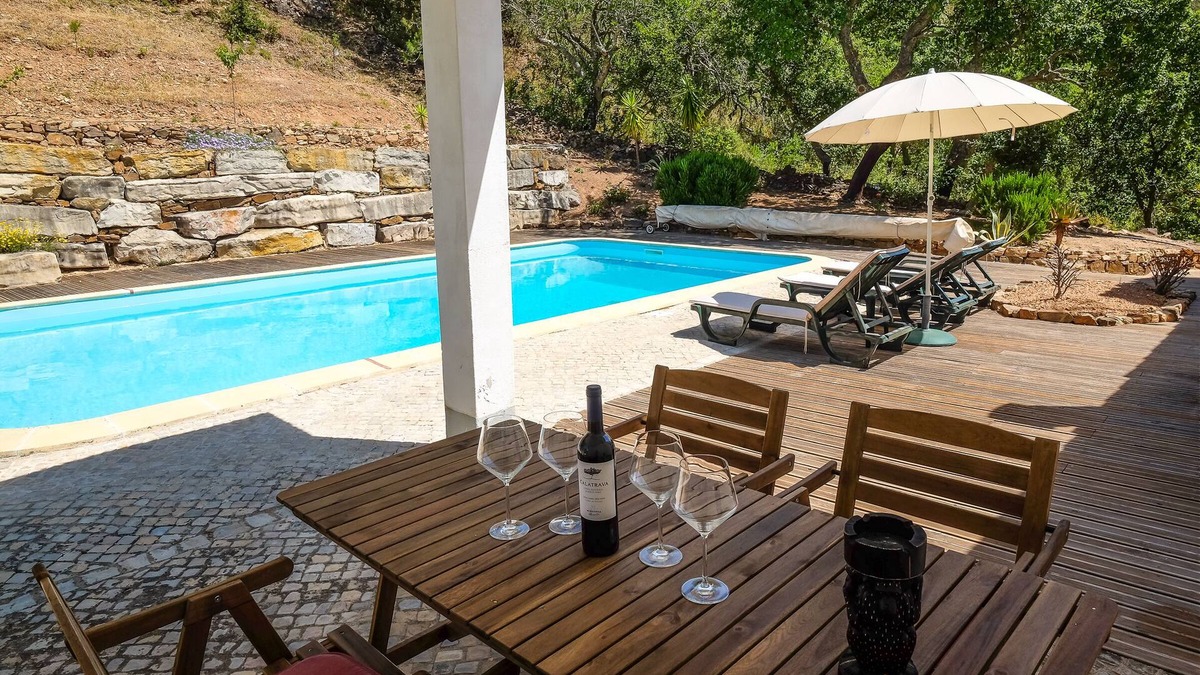 Fonte do Bispo House | Casa do Burrinho - A Charming 2 Bedroom Hill Top house with Private Pool
