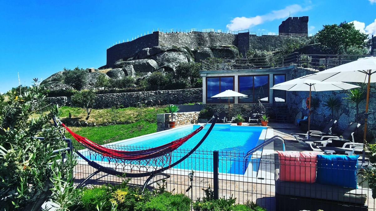 Linhares House | CASA DO PENEDO CASTLE HOUSE