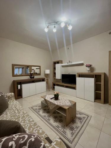 Secondigliano House | Casa DueZeroSei a 5 minuti dall aeroporto di Napoli