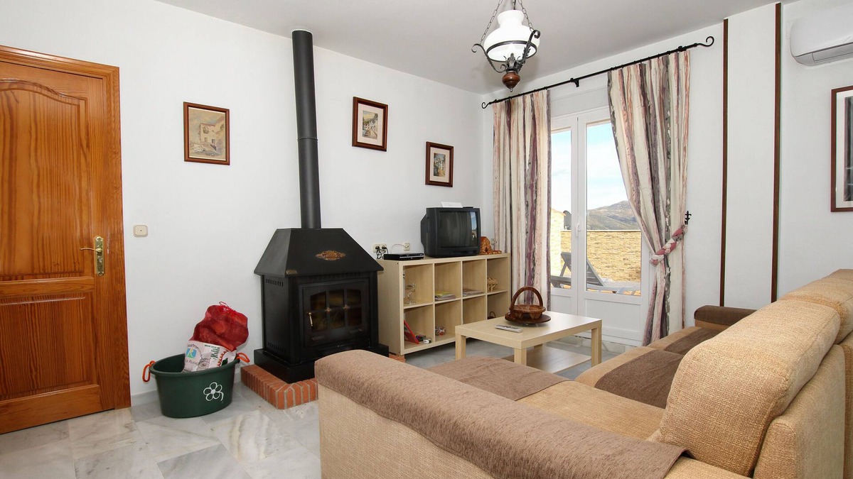 Cortes de la Frontera Cottage | Casa El Gastrónomo for 12 people