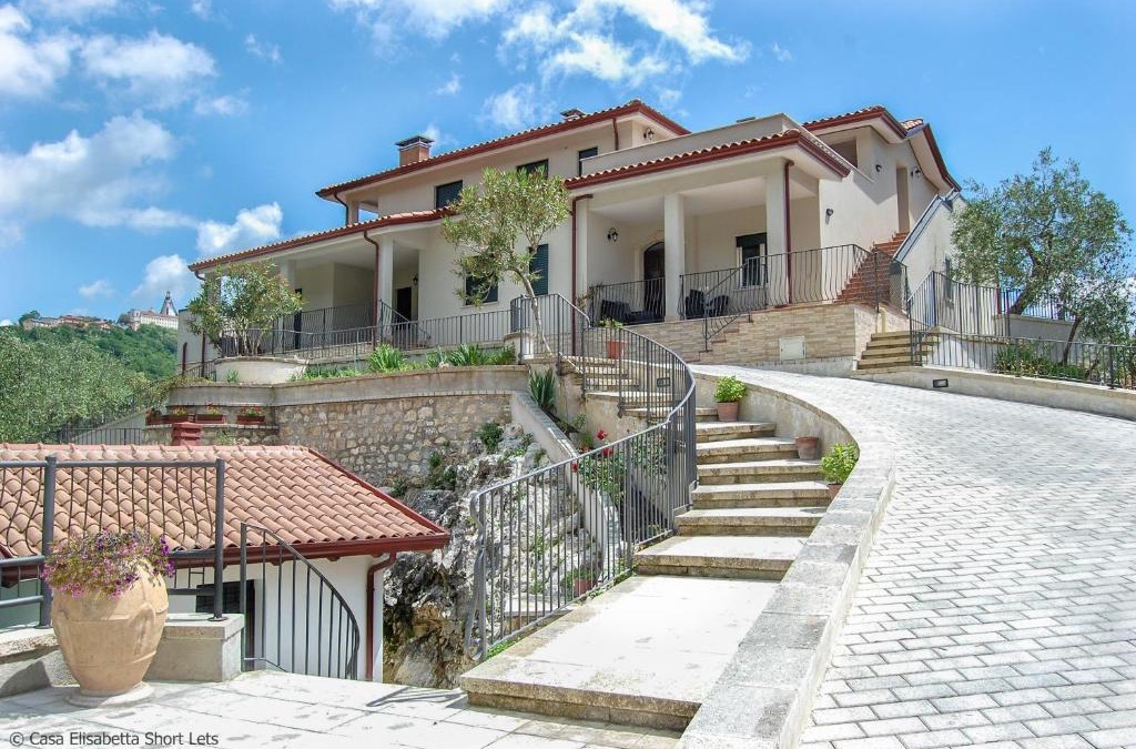 Caposele Apartment | Casa Elisabetta ShortLets
