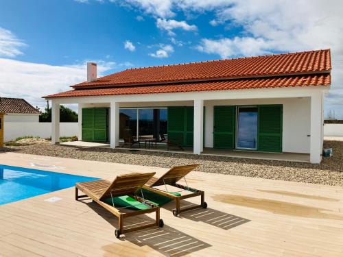 Pedrogao House | Casa Elo - Fresh-Built Home with Pool