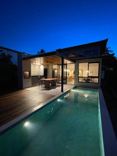 Portal da Ferradura House | Casa em Búzios perto da praia e rua das pedras