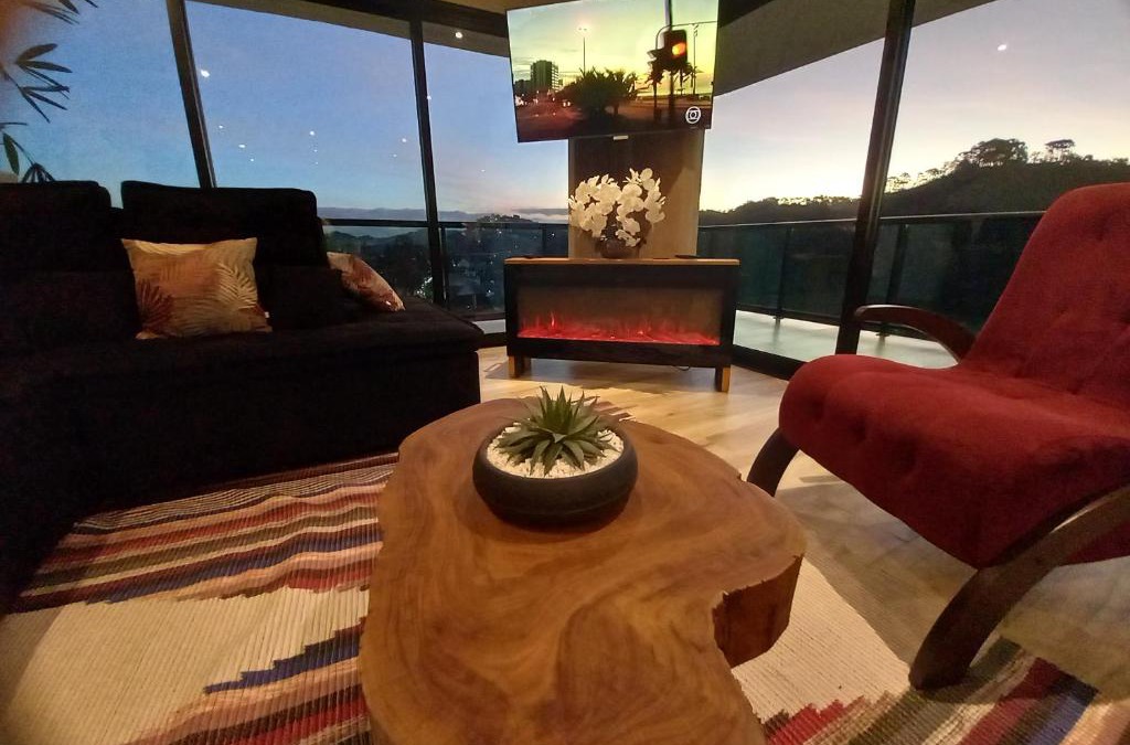 Vila Telma House | Casa em Campos do Jordão com bela vista