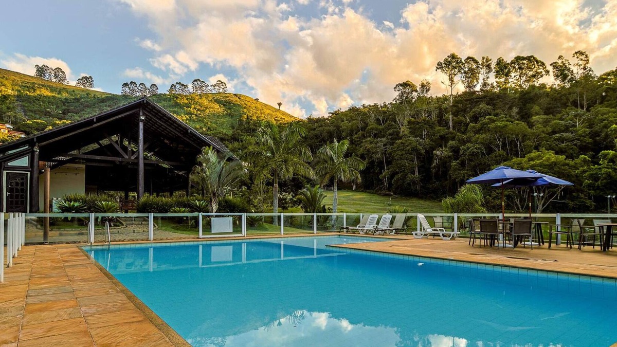 Teresopolis House | Casa em Teresópolis com Piscina e Churrasqueira