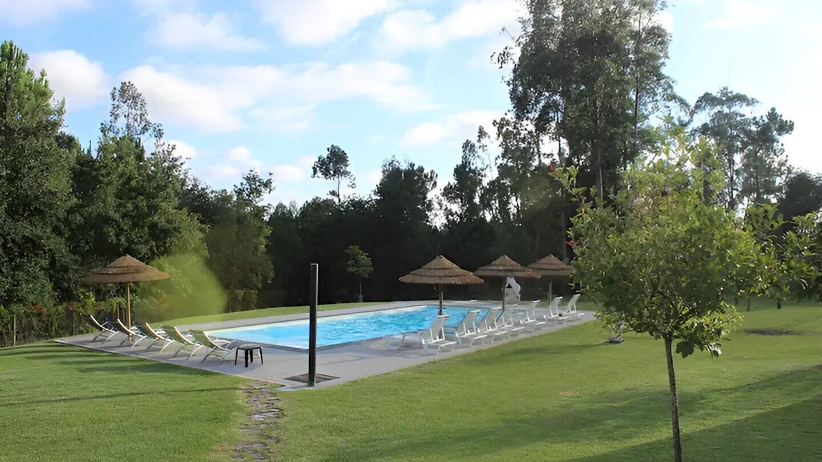 Pelariga Villa | Casa EmCanto - Swimming pool, games room, cinema with capacity for 16 guests