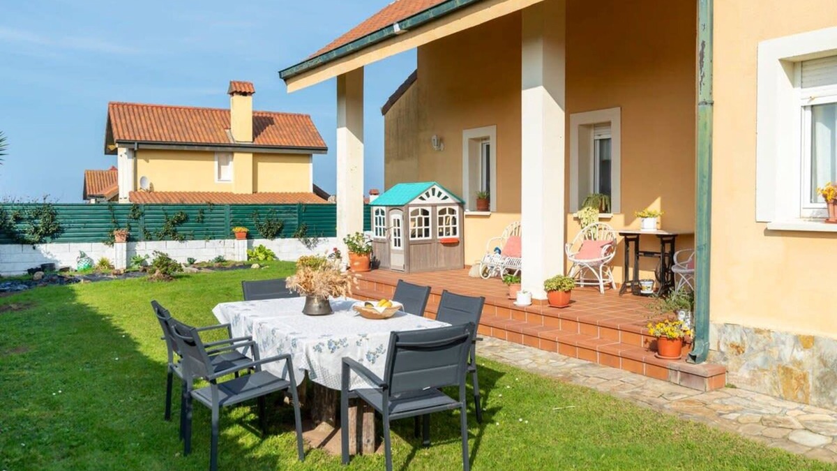 Liencres Ski Chalet | Casa en Liencres con jardin