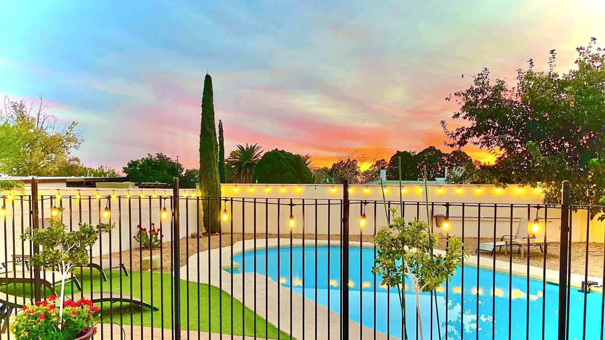 Sahuarita House | Casa Encanto Family Friendly w/Private Pool, 72" TV, Arcade
