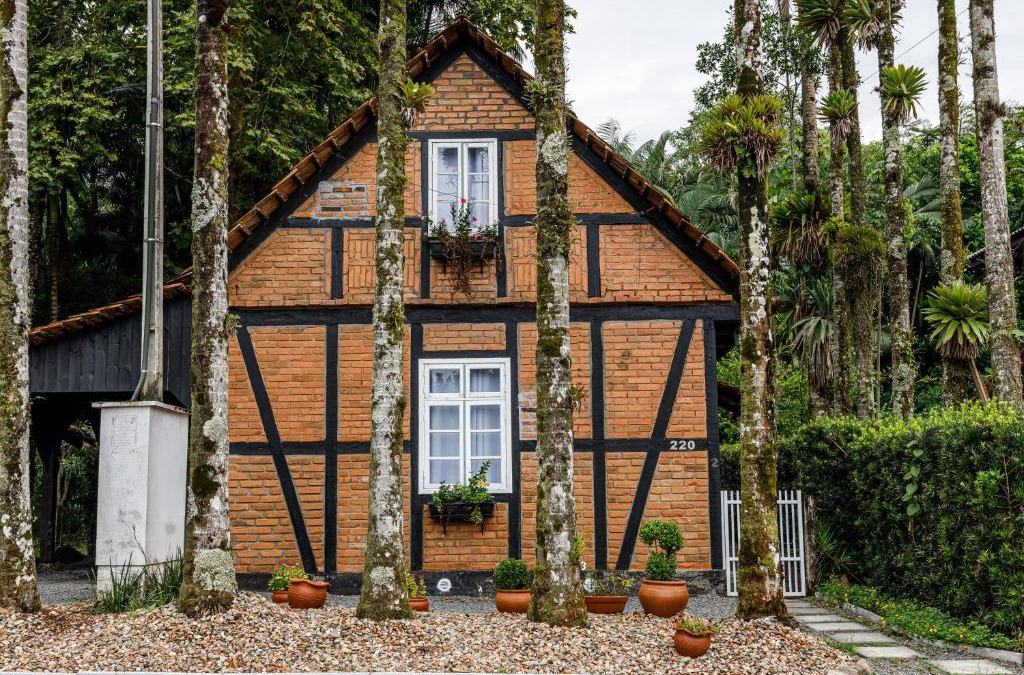 Pomerode House | Casa enxaimel em Pomerode