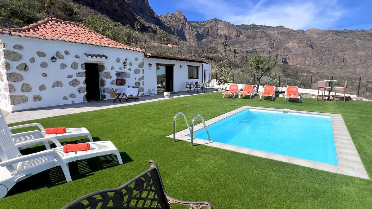 San Bartolome de Tirajana Villa | Casa Abuela María: stunning views, garden pool