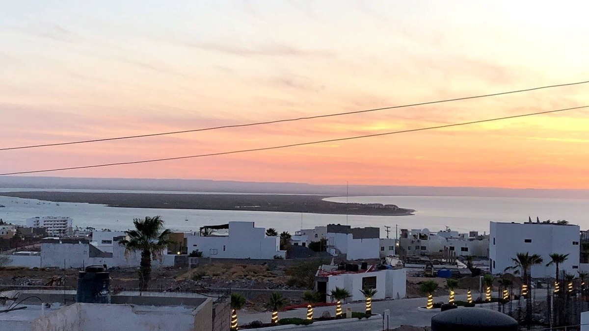 La Paz House | Casa Esperanza - spacious beauty with bay views