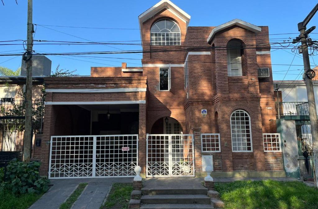 Tucuman House | Casa Frente Parque Guillermina