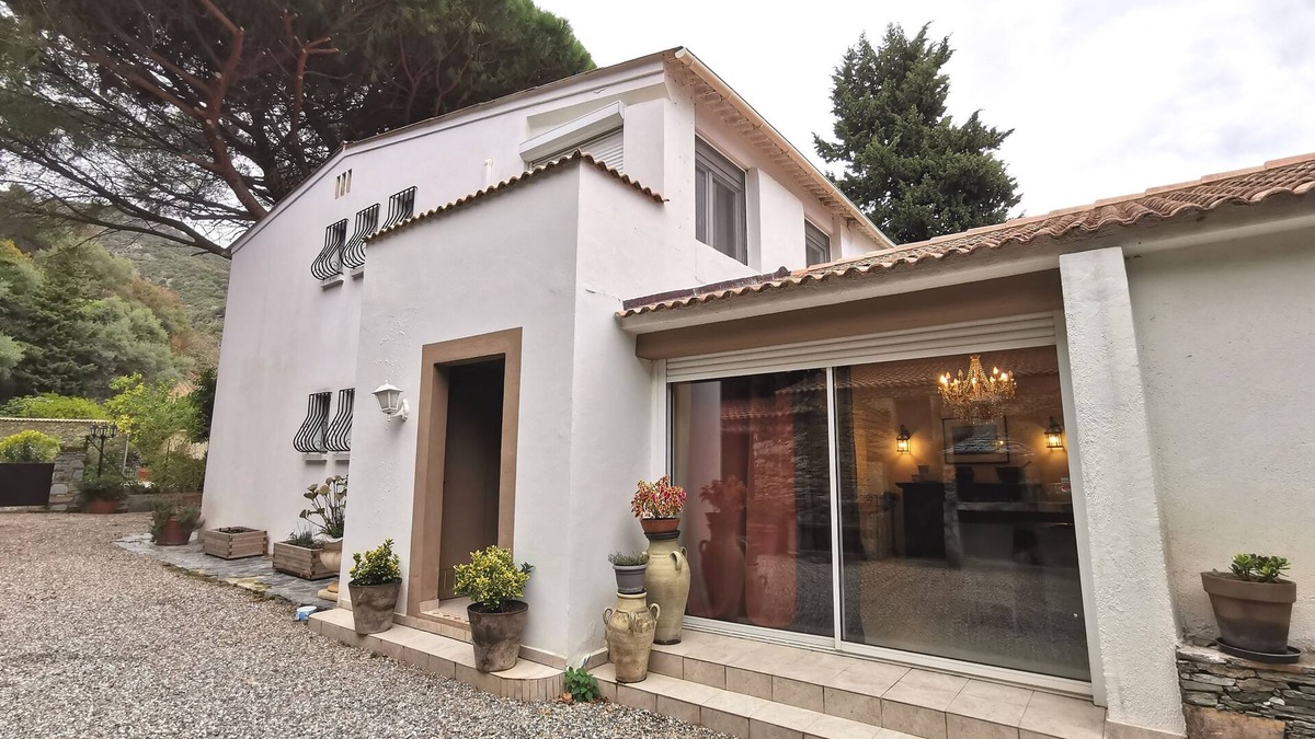 Bastia Villa | Casa Galli- Beautiful villa in the heart of town with swimming pool
