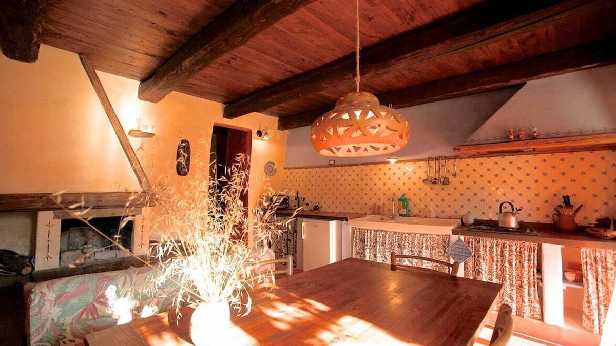 Santa Fiora Apartment | Casa Grande – Historic and Cozy Apartment with Valley View