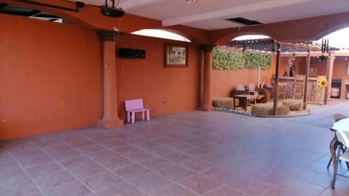 Mexicali House | Casa Grande Los Laureles With Kids games, Plenty of open space.