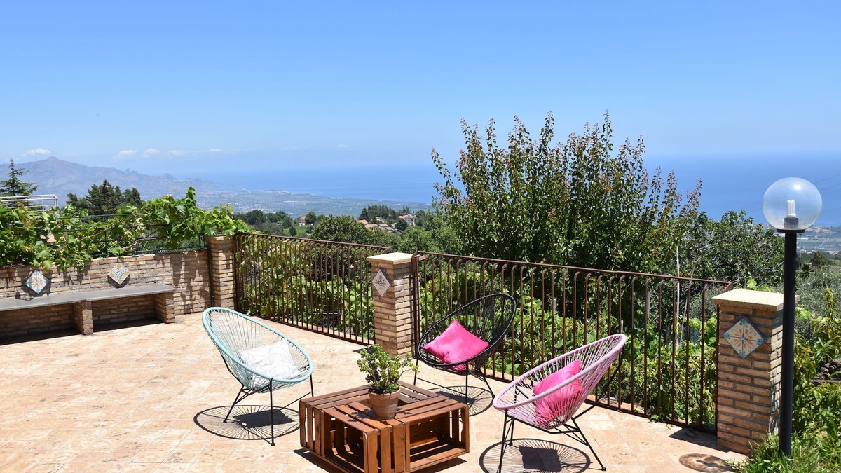 Coste House | Casa Greli is the ideal place for those who love the sea and the mountains