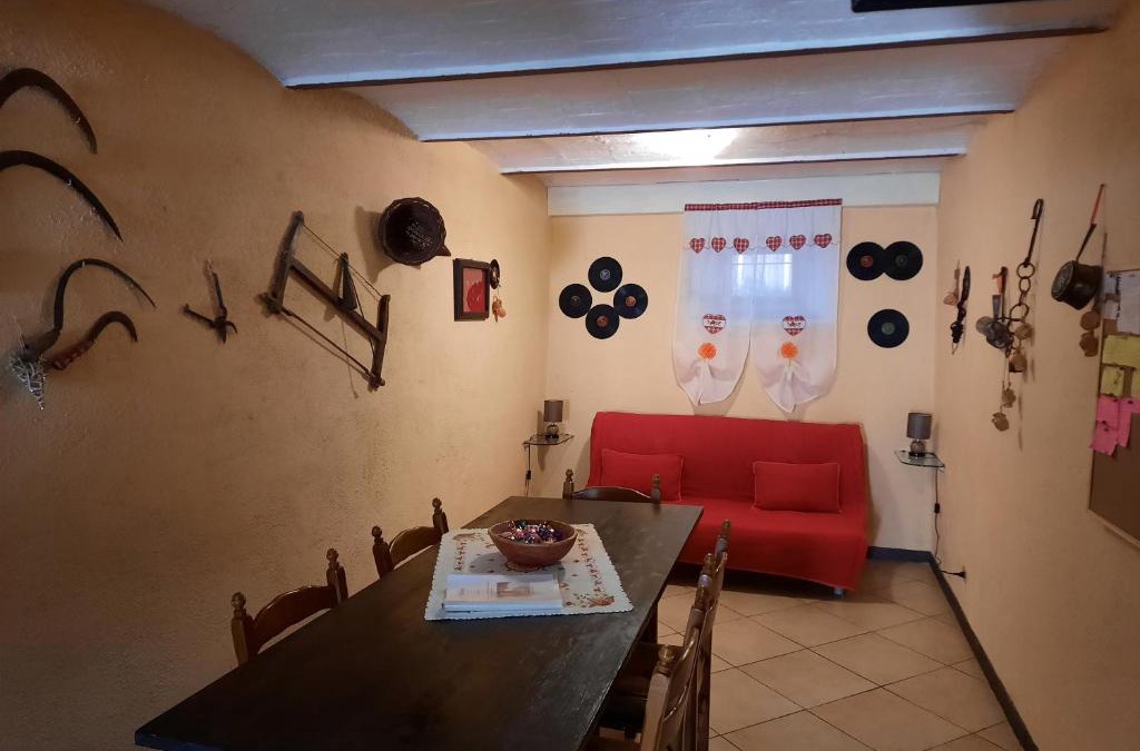 Sant'Eraclio Apartment | CASA HELENA