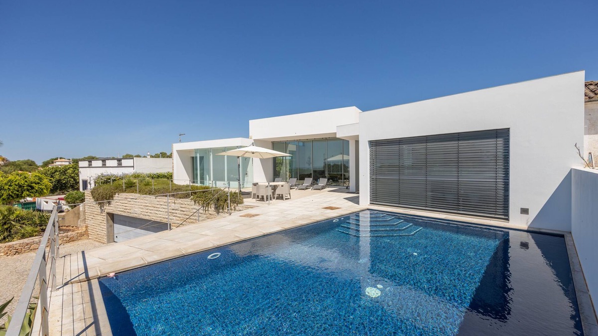 Santo Estevao Villa | Casa Henna