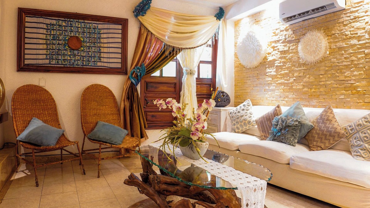 Boulevard Barra Vieja Hotel | Casa Jaguar