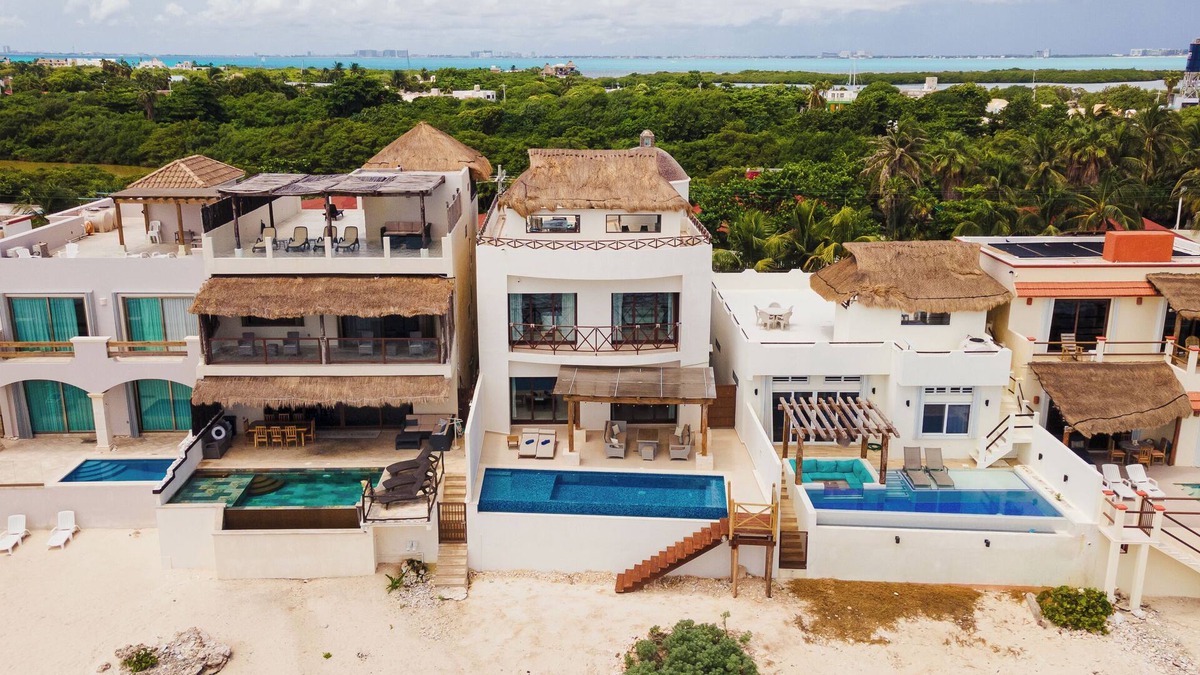 Colonia Salina Chica House | Casa Javi- Ocean Front Located Mid Isla Mujeres