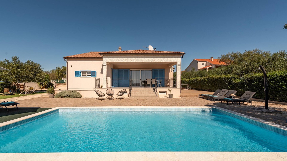 Tinj Villa | Casa Kamber with pool