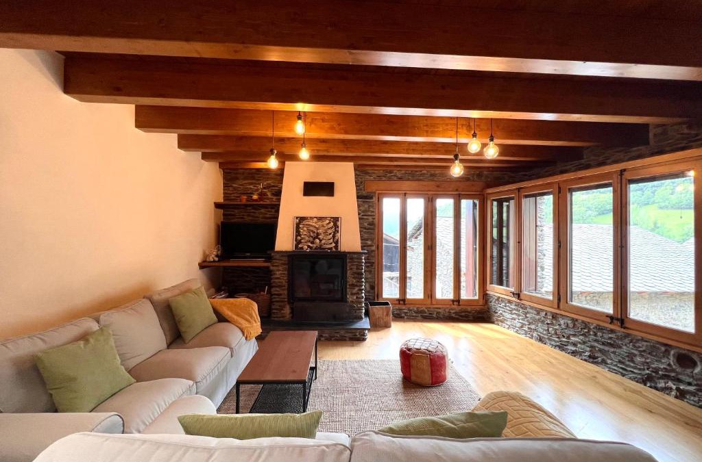 Vall de Cardos House | Casa L'Isard - Vall de Cardós - L'Amfitriona