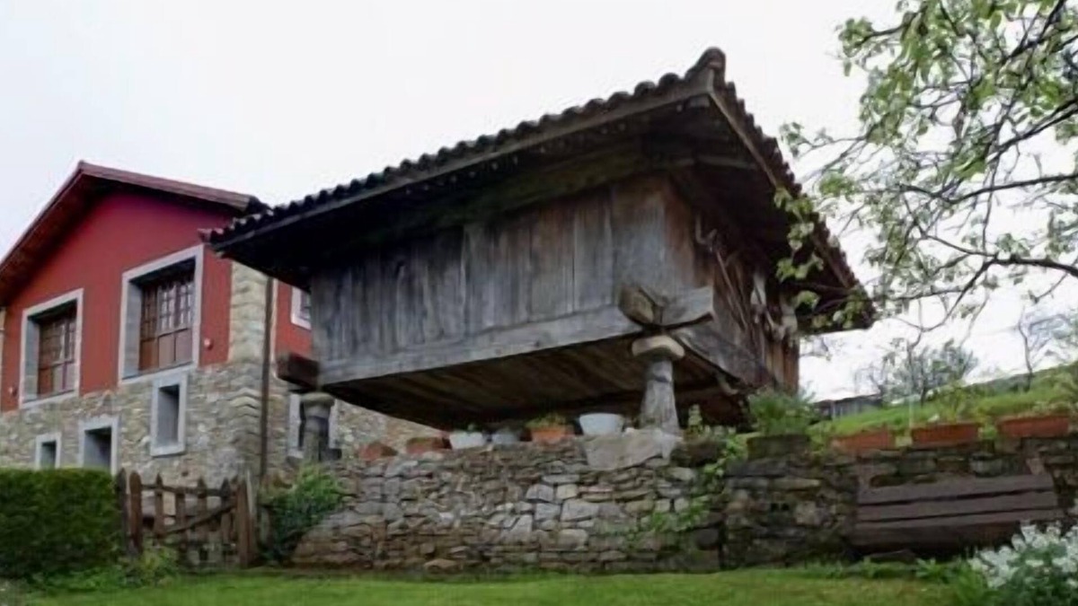 El Cuadro Cottage | Casa La Cuesta full rural accommodation in Oviedo for 6 guests