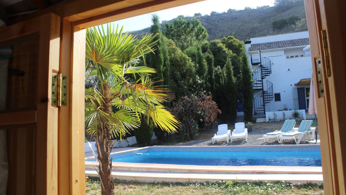 Almedinilla Bed & Breakfast | Casa La Nuez B&B, yurt, spacious bathrooms, free WiFi, terrace, pool, garden