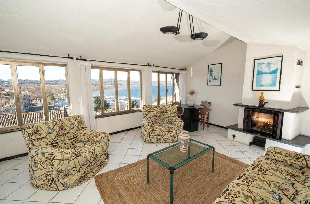 Capodimonte Apartment | Casa Lago e Camino