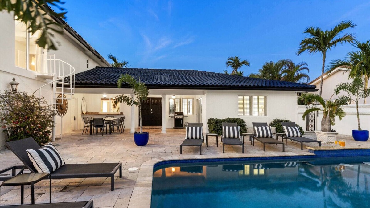 Bermuda Riviera House | Casa Lana-Mediterranean-inspired oasis in beautiful Fort Lauderdale